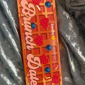 Brunch date colourpop palette